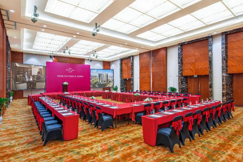 Crowne Plaza West Hanoi Residences