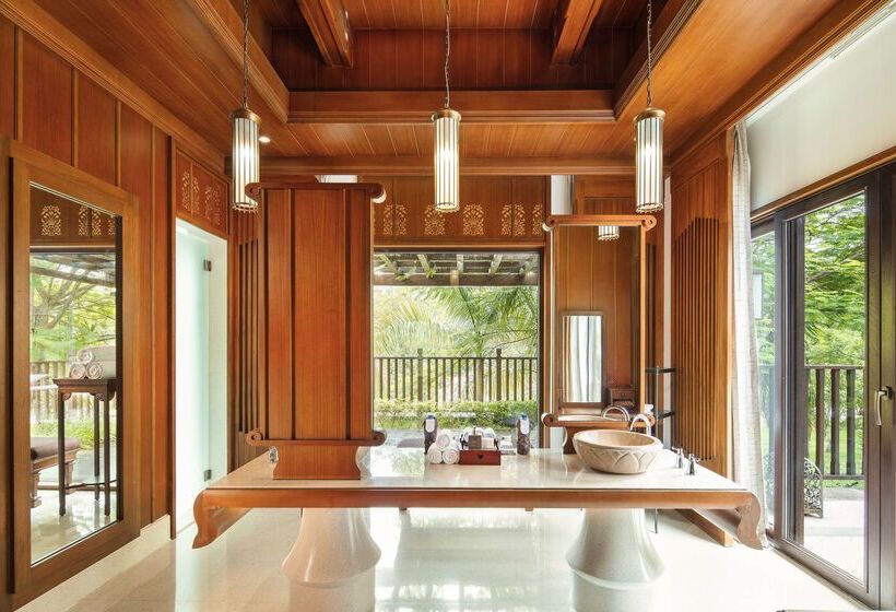 هتل Anantara Xishuangbanna Resort