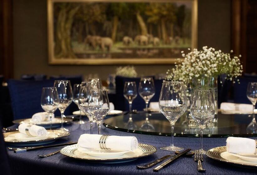 هتل Anantara Xishuangbanna Resort