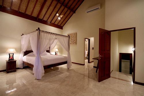 Отель Bali Diamond Estates And Villas