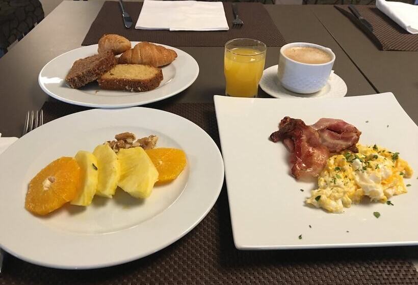 Отель Balneario De Gravalos