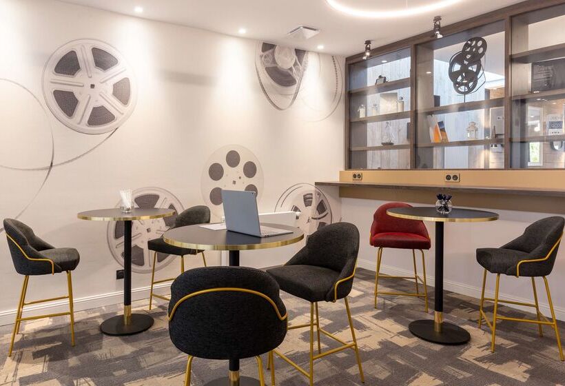 Отель Best Western Plus L Artist