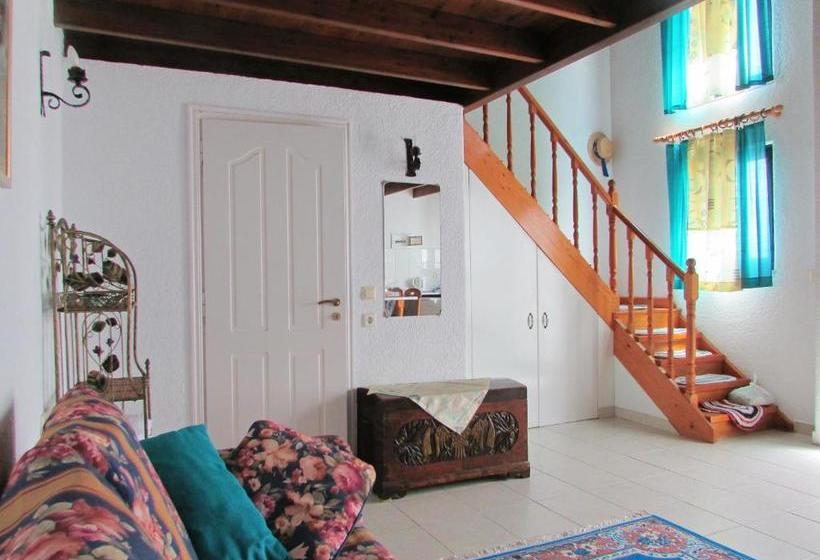 ホテル Castellino Studios