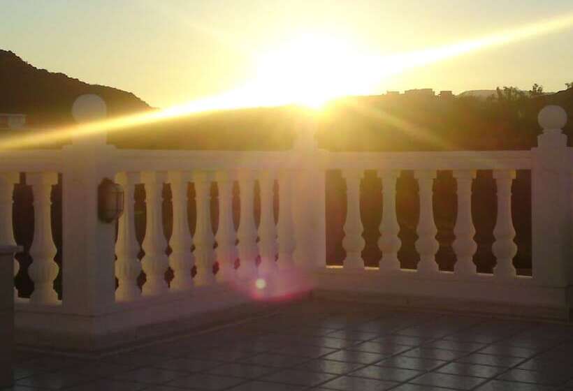 ホテル Castellino Studios