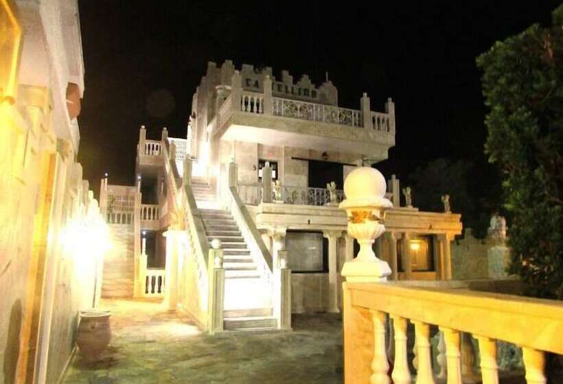 ホテル Castellino Studios