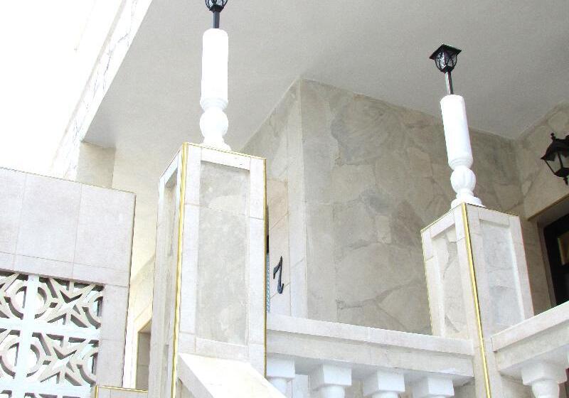 ホテル Castellino Studios