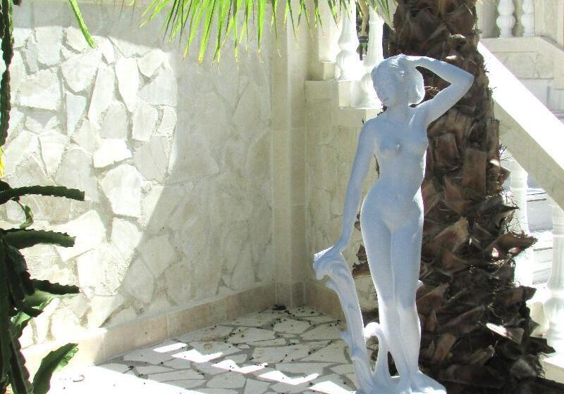 ホテル Castellino Studios