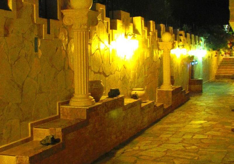 ホテル Castellino Studios