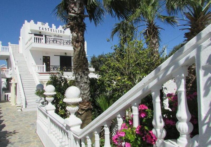 ホテル Castellino Studios