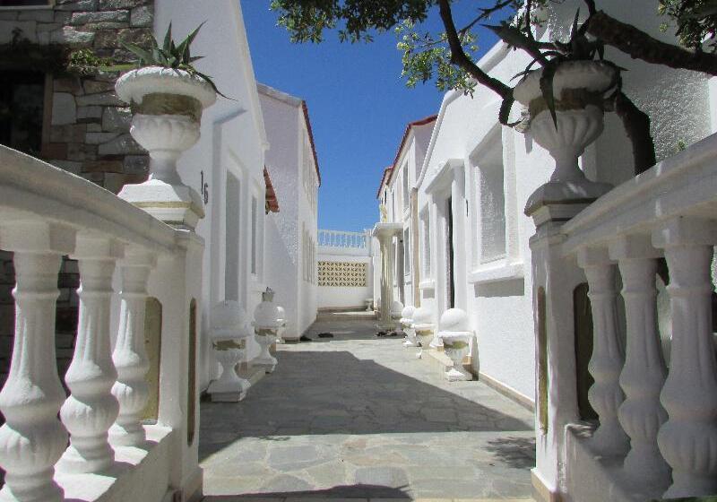 ホテル Castellino Studios