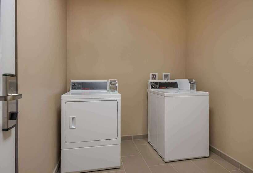 فندق Comfort Inn & Suites Barnesville   Frackville