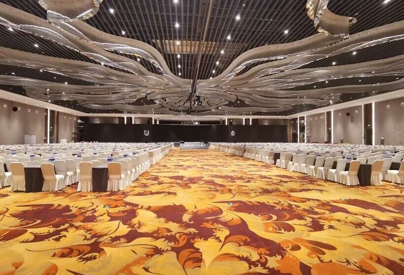 בית מלון כפרי Expo Center