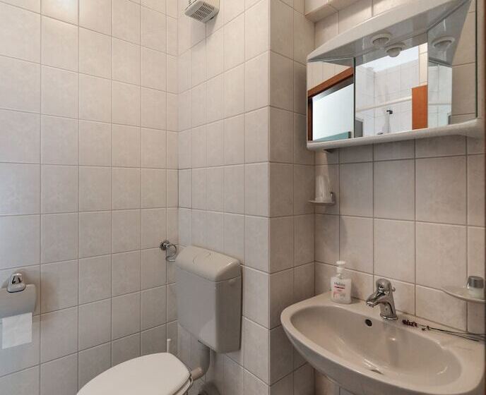 فندق Downtown Private Rooms