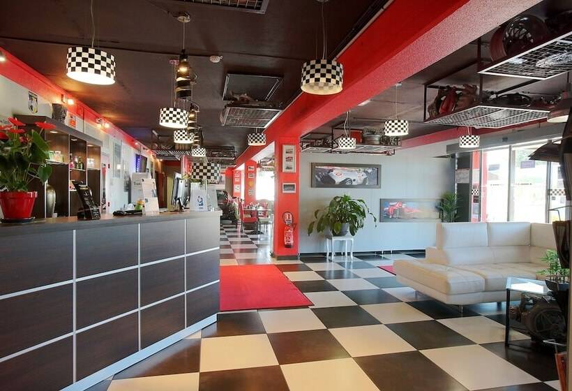 Enzo Hotels Cannes écluse By Kyriad Direct