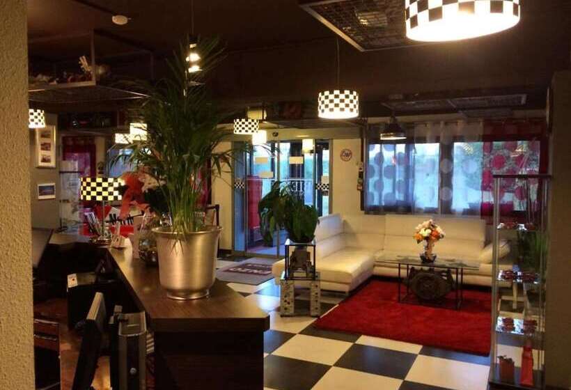 Enzo Hotels Cannes écluse By Kyriad Direct