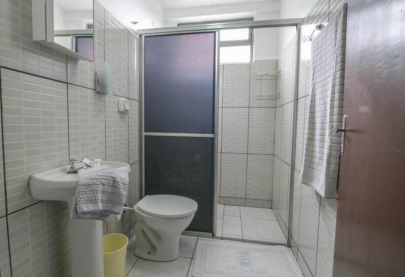 Отель Grand Prix