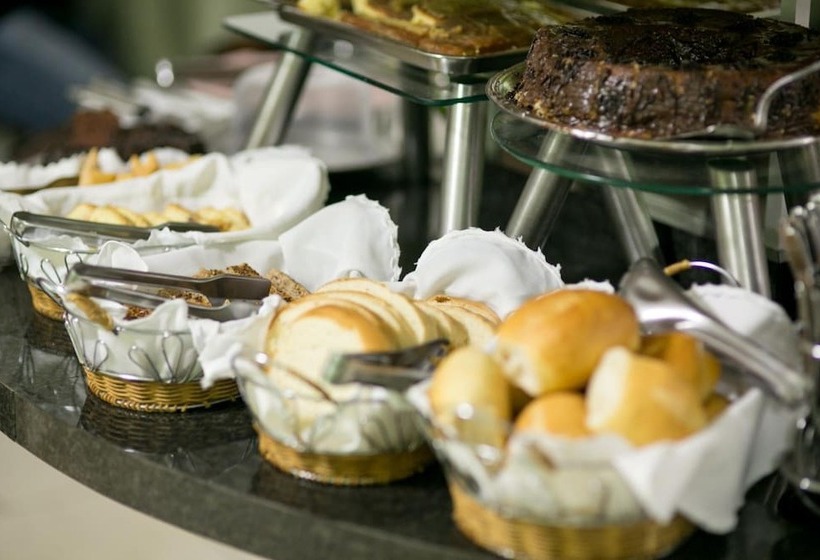 Отель Grand Prix