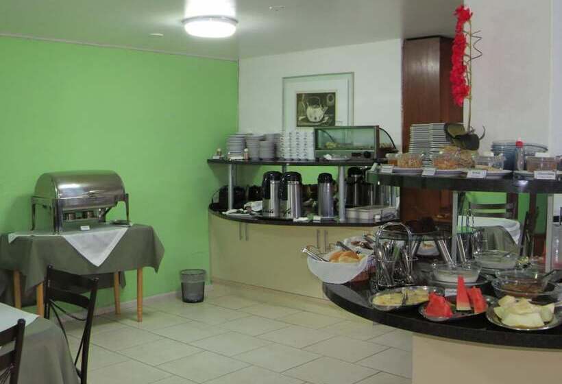 Отель Grand Prix