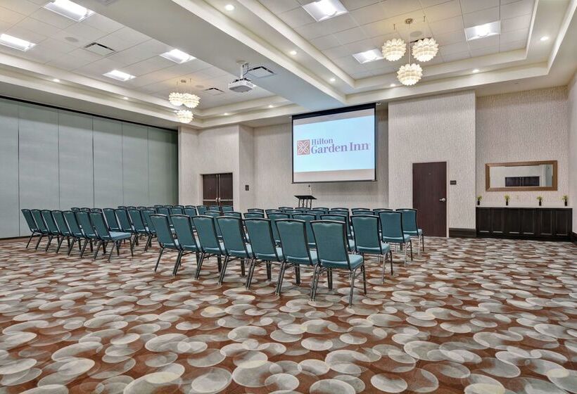 فندق Hilton Garden Inn Fayettevile