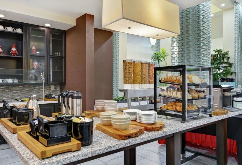 فندق Hilton Garden Inn Fayettevile