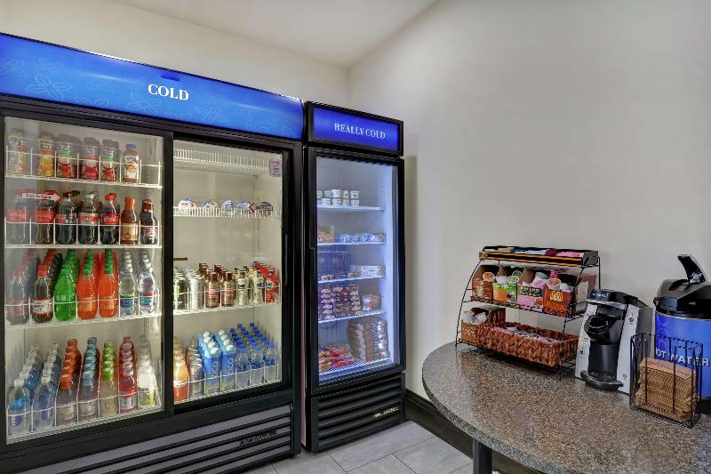 فندق Hilton Garden Inn Fayettevile