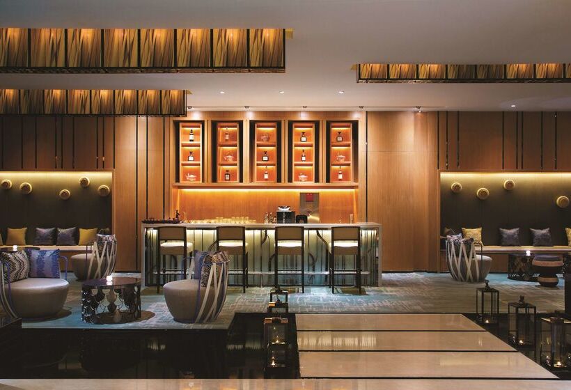 בית מלון כפרי Hilton Garden Inn Lijiang