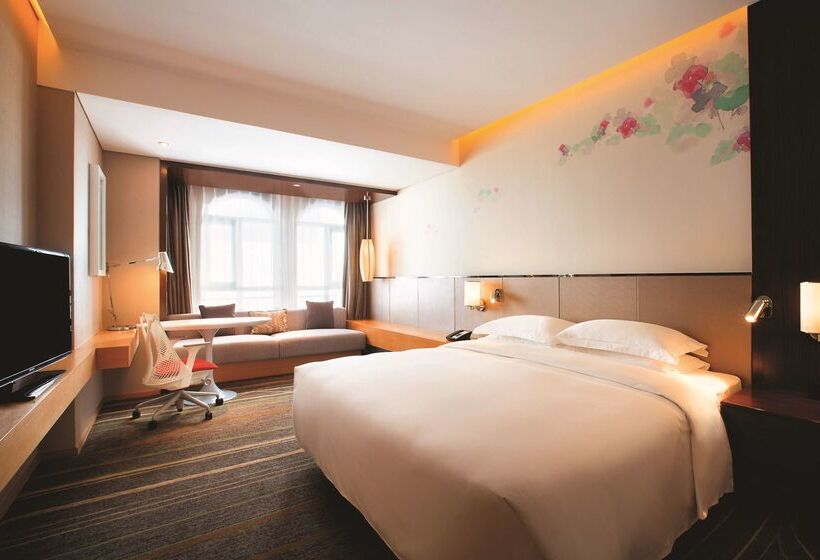 בית מלון כפרי Hilton Garden Inn Lijiang