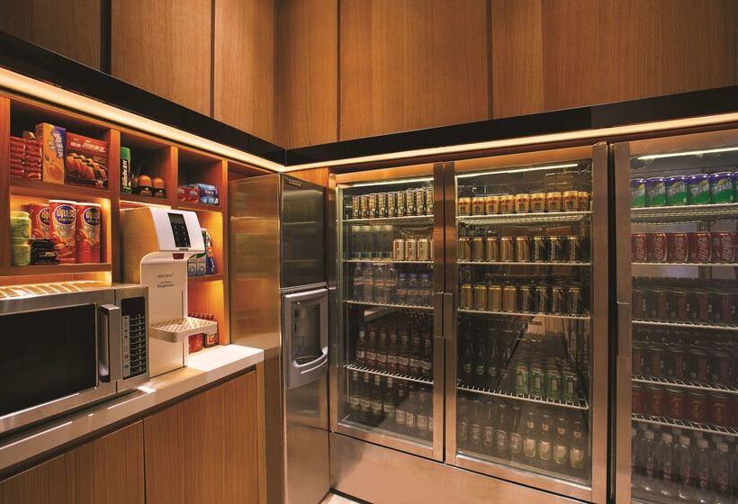 בית מלון כפרי Hilton Garden Inn Lijiang