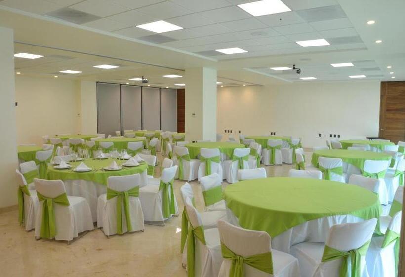 فندق Holiday Inn Express Puerto Vallarta, An Ihg