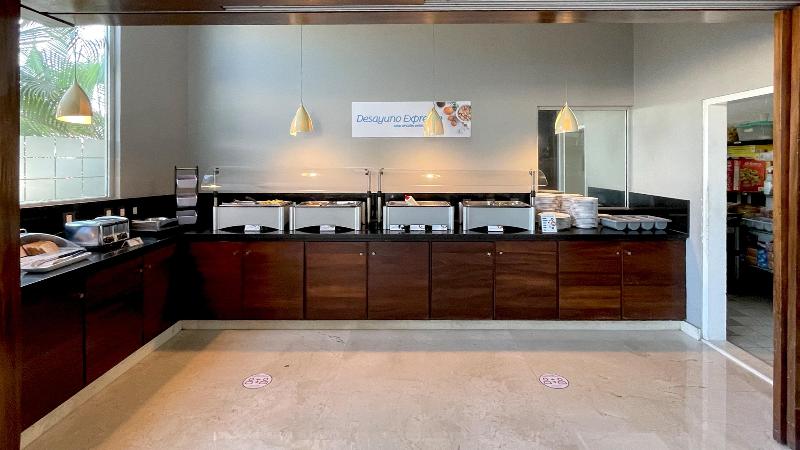 فندق Holiday Inn Express Puerto Vallarta, An Ihg