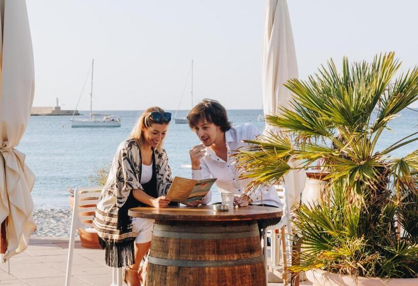 هتل Hôtel Liberata & Spa