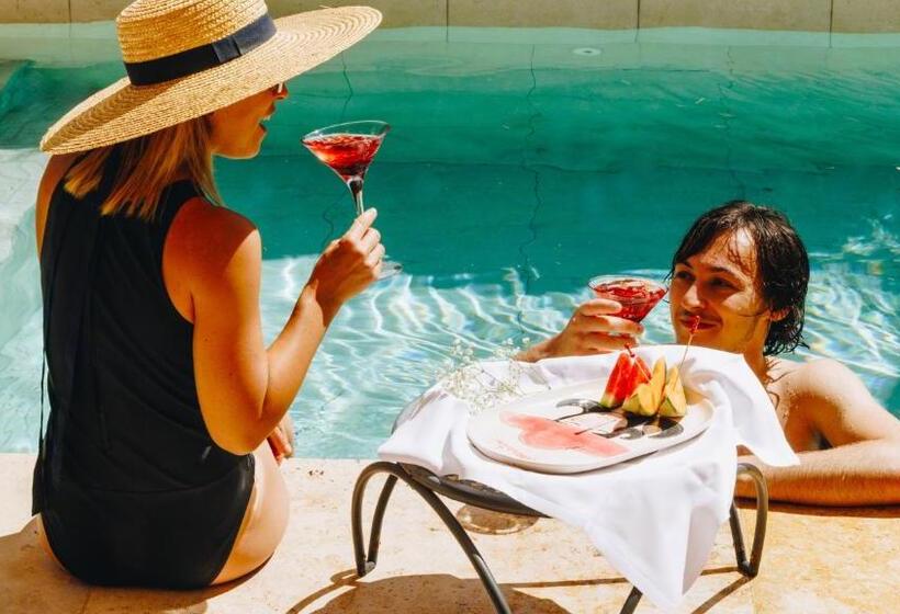 酒店 Hôtel Liberata & Spa