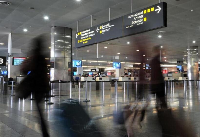 בית מלון כפרי Ibis Budget Melbourne Airport