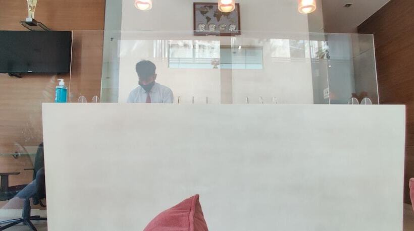 בית מלון כפרי Landmark Residency