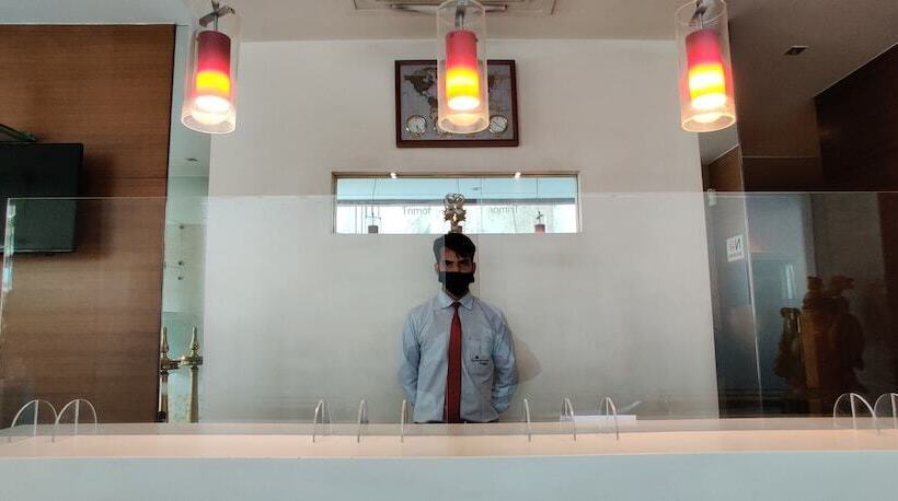 בית מלון כפרי Landmark Residency