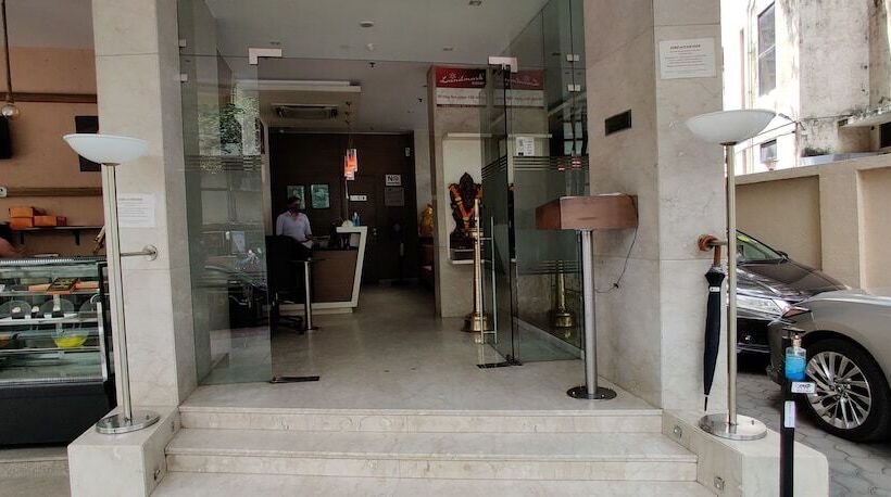 בית מלון כפרי Landmark Residency