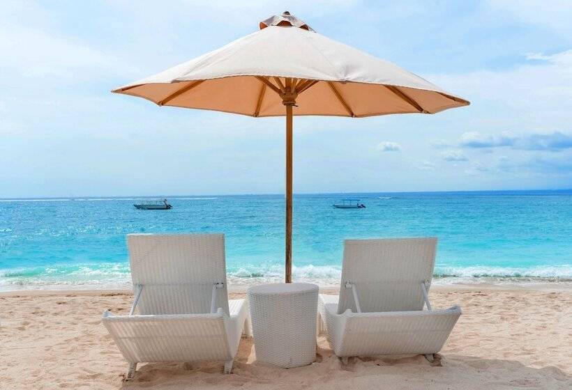 בית מלון כפרי Lembongan Beach Club & Resort