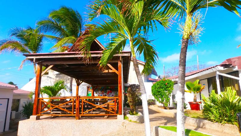 בית מלון כפרי On Vacation Blue Reef