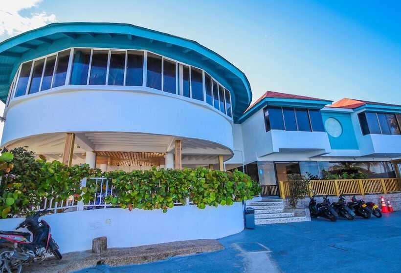 هتل On Vacation Blue Reef