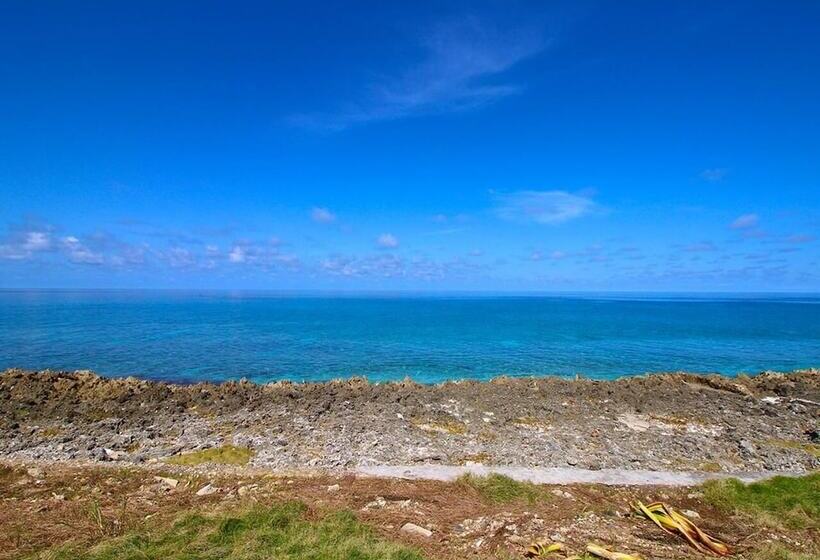 هتل On Vacation Blue Reef