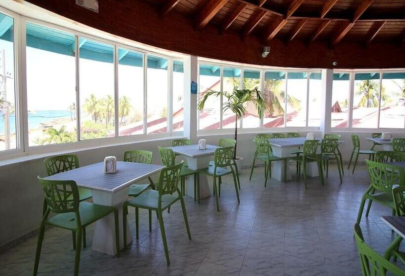 בית מלון כפרי On Vacation Blue Reef