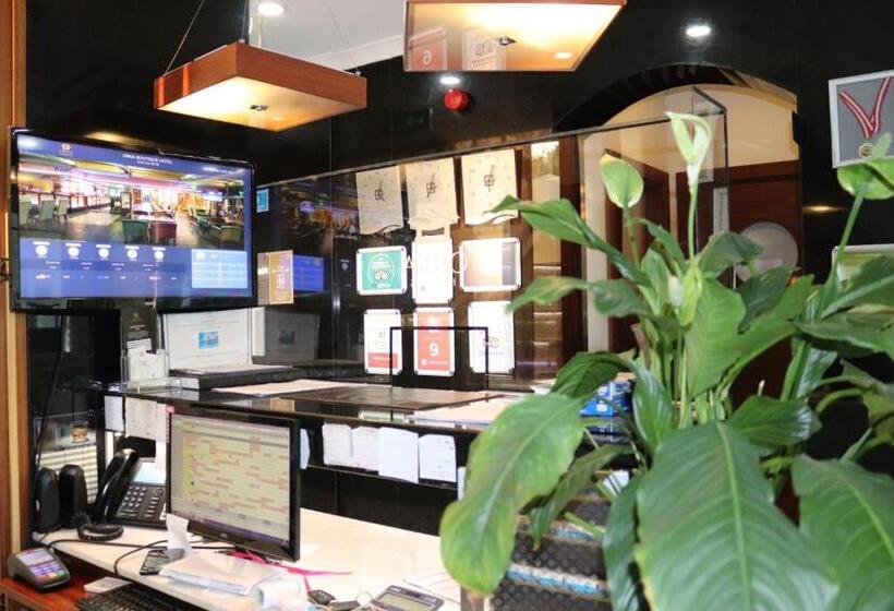 Отель Orka Boutique