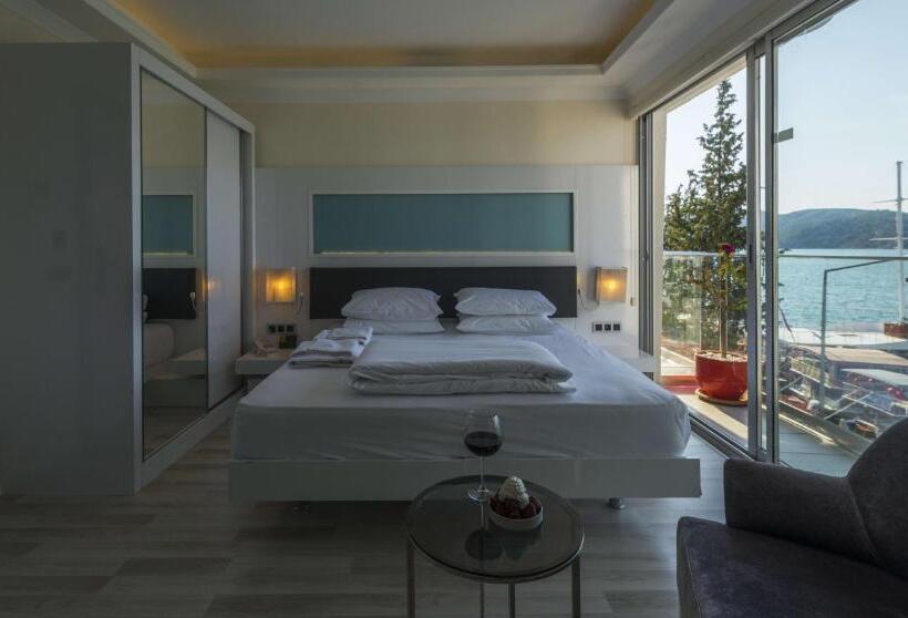 Отель Orka Boutique