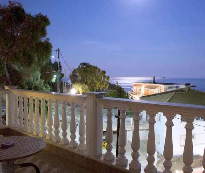 בית מלון כפרי Parga Princess