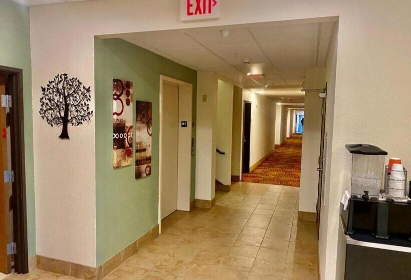 فندق Park View Inn & Suites