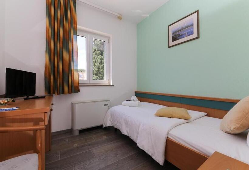 فندق Downtown Private Rooms