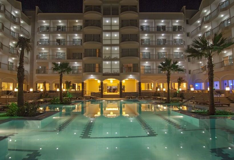 호텔 Royal Star Beach Resort