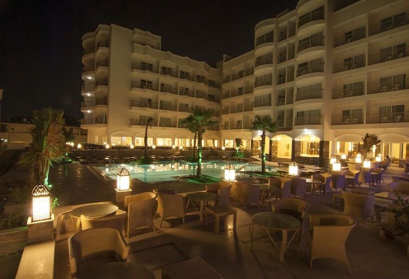 호텔 Royal Star Beach Resort