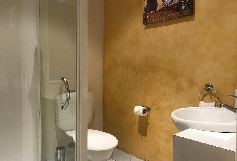 酒店 Terrace Central B&b