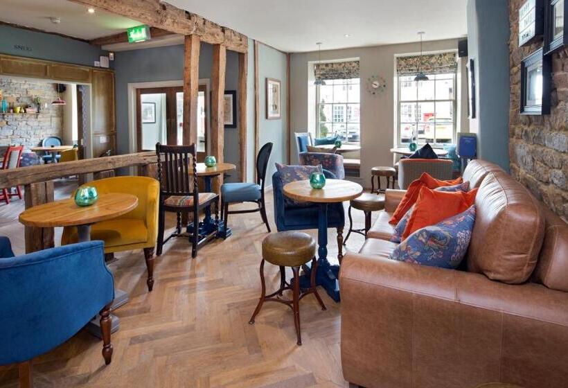 酒店 The George Townhouse